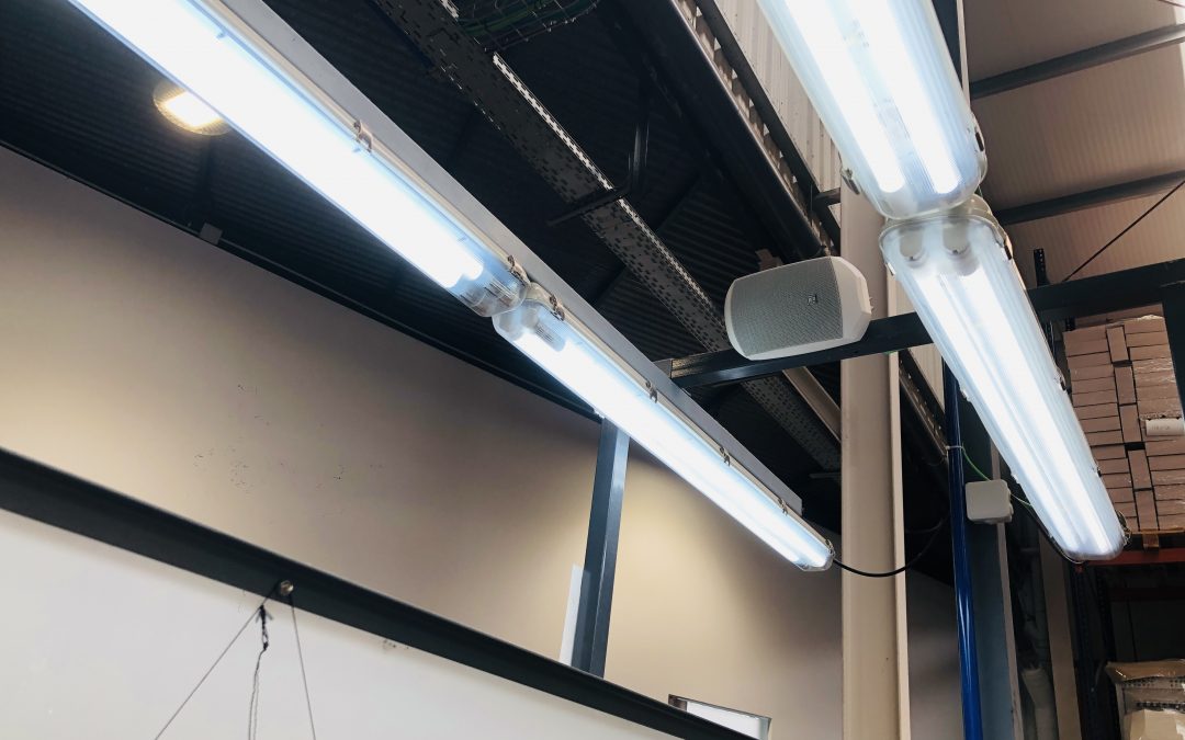 Instalación de sonido ambiental en Industrias Plásticas Igor (Almoradí, Alicante)